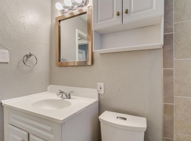 213 W Jacobs Drive, Midwest City, OK 73110