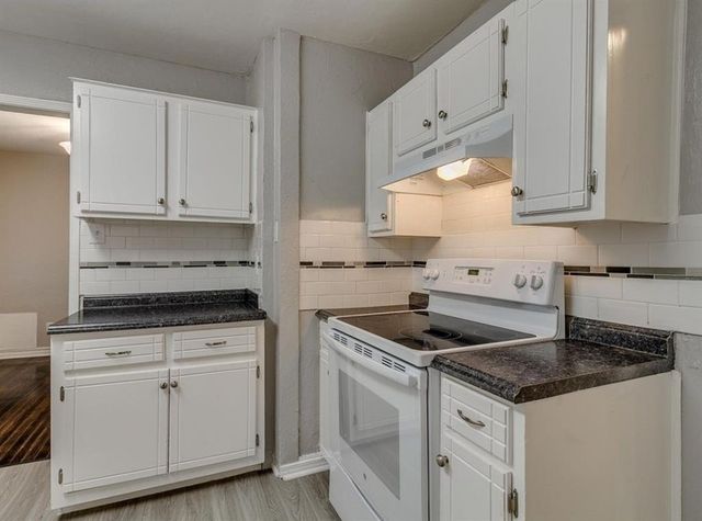 213 W Jacobs Drive, Midwest City, OK 73110