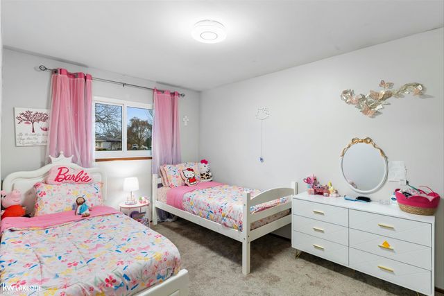 34489 Coachwood Drive, Sterling Heights, MI 48312