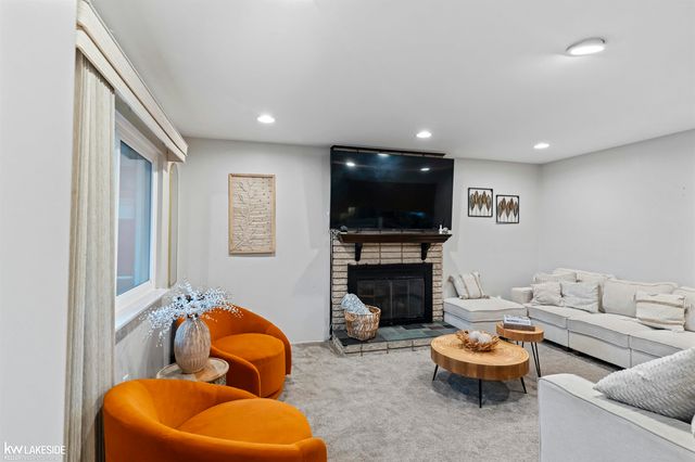 34489 Coachwood Drive, Sterling Heights, MI 48312