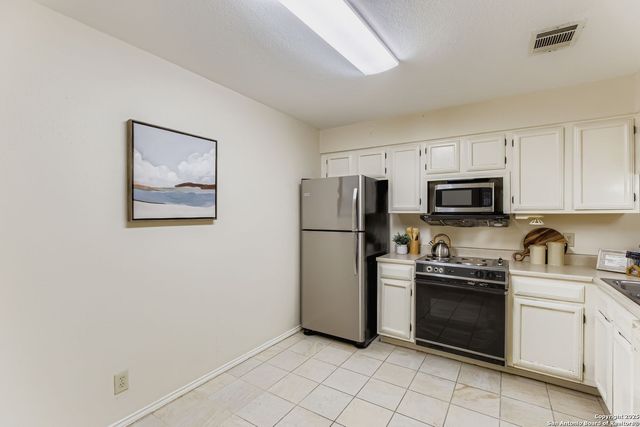 3430 Turtle Village St Apt 101, San Antonio, TX 78230