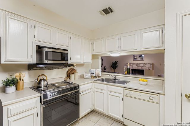 3430 Turtle Village St Apt 101, San Antonio, TX 78230