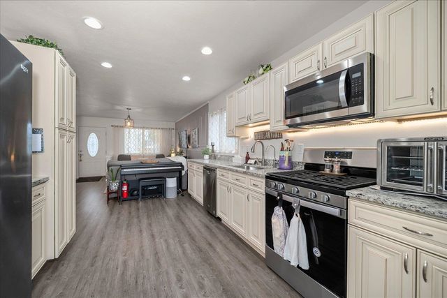 7125 N CRESTLINE St, Spokane, WA 99217