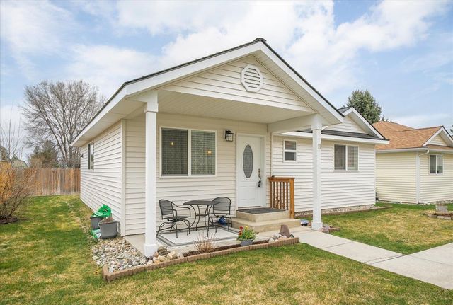 7125 N CRESTLINE St, Spokane, WA 99217