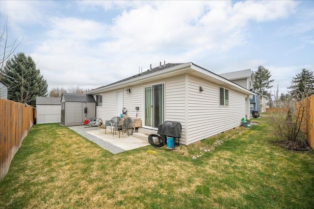 7125 N CRESTLINE St, Spokane, WA 99217