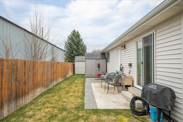 7125 N CRESTLINE St, Spokane, WA 99217