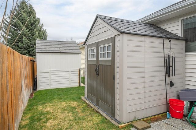 7125 N CRESTLINE St, Spokane, WA 99217