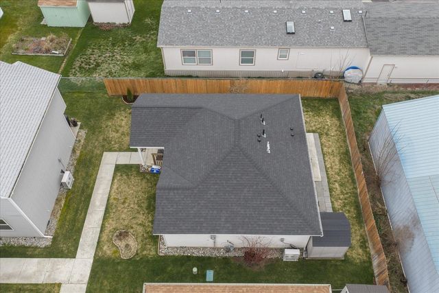 7125 N CRESTLINE St, Spokane, WA 99217