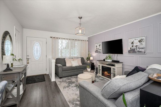 7125 N CRESTLINE St, Spokane, WA 99217