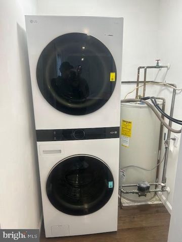 10 IVY LN, Sicklerville, NJ 08081