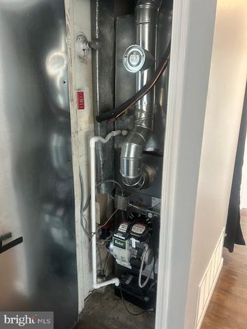 10 IVY LN, Sicklerville, NJ 08081