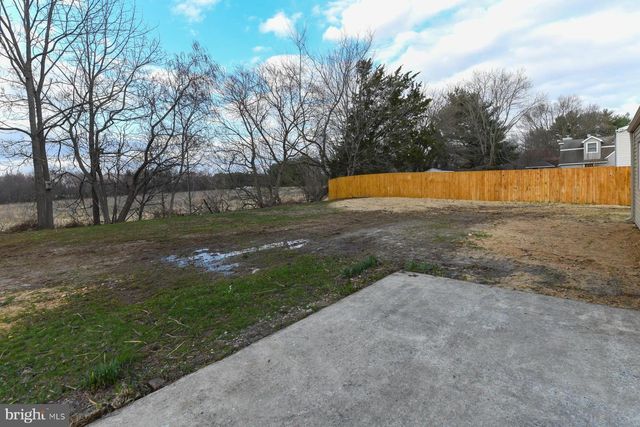 10 IVY LN, Sicklerville, NJ 08081