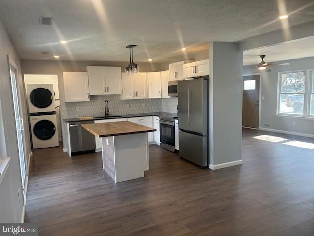 10 IVY LN, Sicklerville, NJ 08081