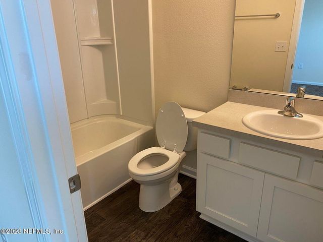 7925 ECHO SPRINGS Road, Jacksonville, FL 32256