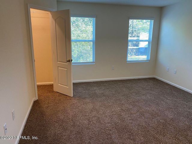 7925 ECHO SPRINGS Road, Jacksonville, FL 32256