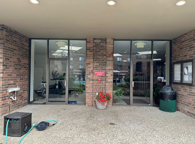 3515 Central Road 103, Glenview, IL 60025