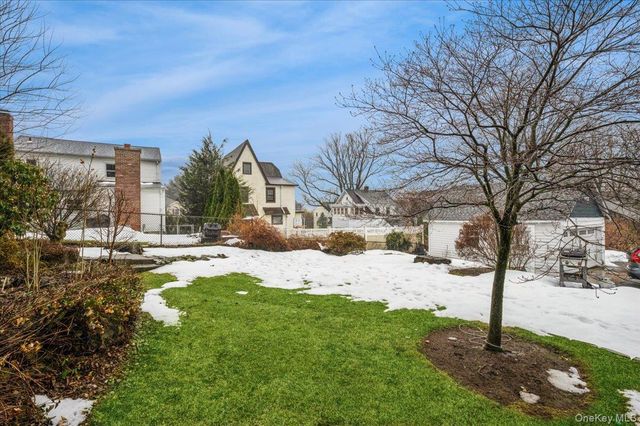 36 Grand Avenue 2, Scarsdale, NY 10583