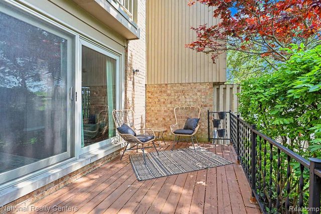 753 Oak Brook Ridge Drive, Rochester Hills, MI 48307