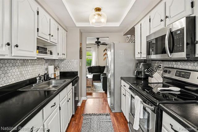 753 Oak Brook Ridge Drive, Rochester Hills, MI 48307