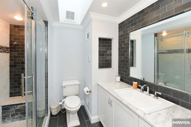 44 Peach Hill Court, Ramsey, NJ 07446