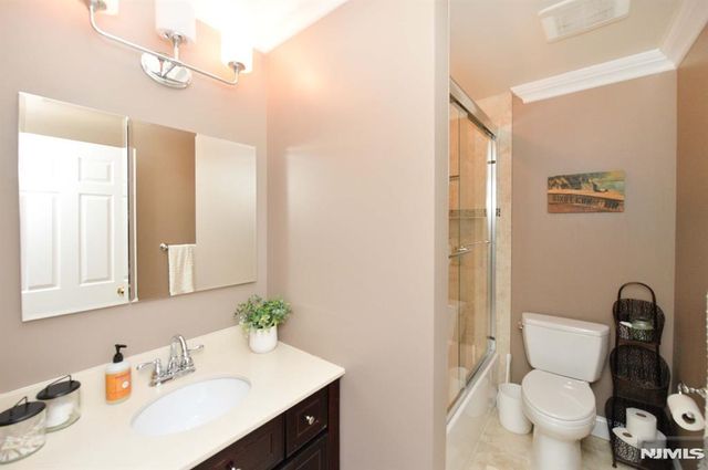 44 Peach Hill Court, Ramsey, NJ 07446