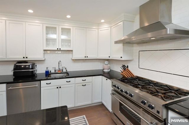 44 Peach Hill Court, Ramsey, NJ 07446