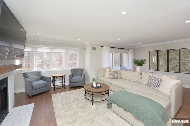 44 Peach Hill Court, Ramsey, NJ 07446