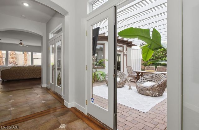 1947 Grovespring Street, Las Vegas, NV 89135