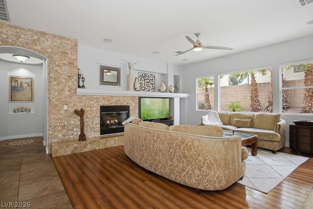 1947 Grovespring Street, Las Vegas, NV 89135