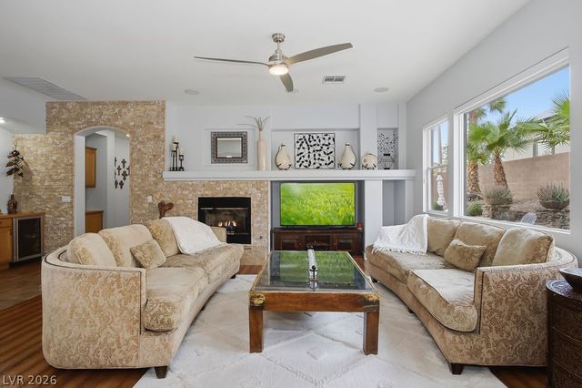 1947 Grovespring Street, Las Vegas, NV 89135