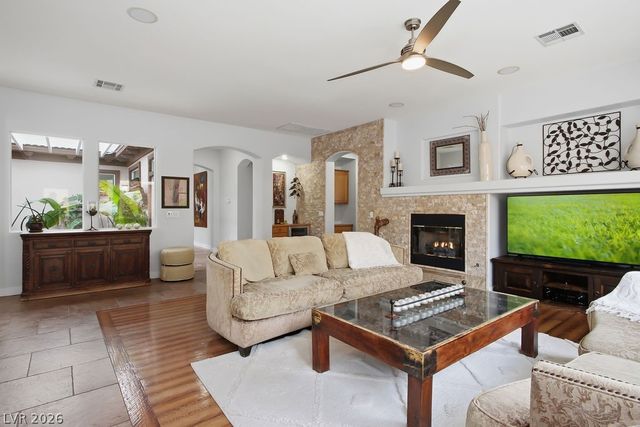 1947 Grovespring Street, Las Vegas, NV 89135