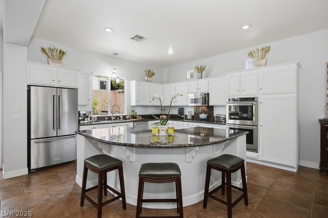 1947 Grovespring Street, Las Vegas, NV 89135