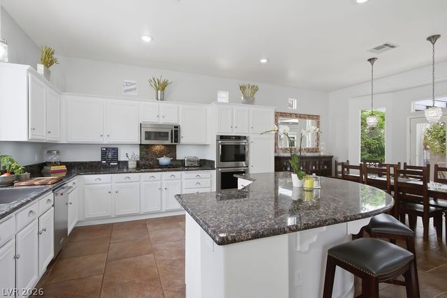 1947 Grovespring Street, Las Vegas, NV 89135