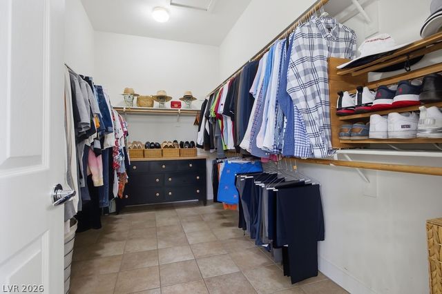 1947 Grovespring Street, Las Vegas, NV 89135