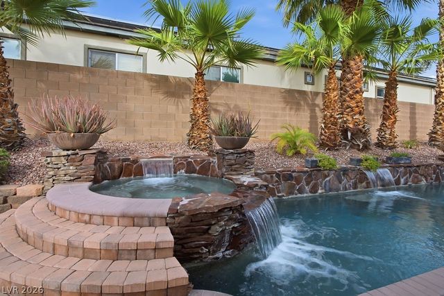 1947 Grovespring Street, Las Vegas, NV 89135