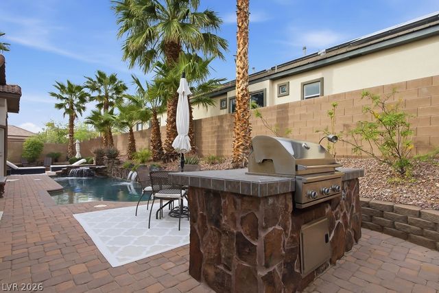 1947 Grovespring Street, Las Vegas, NV 89135