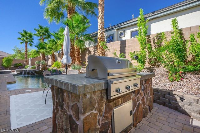 1947 Grovespring Street, Las Vegas, NV 89135