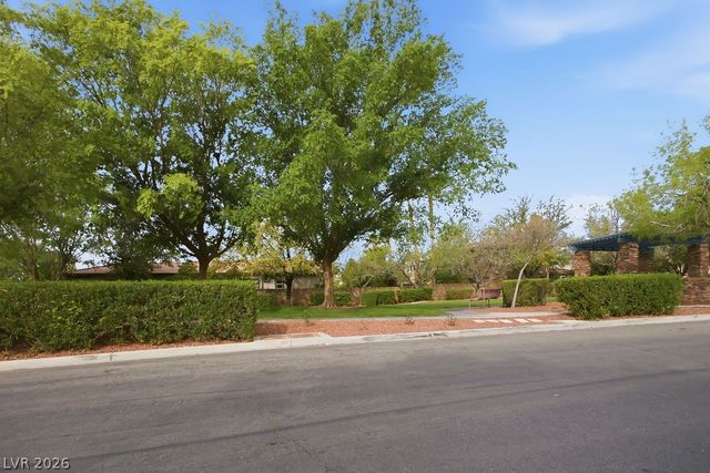 1947 Grovespring Street, Las Vegas, NV 89135