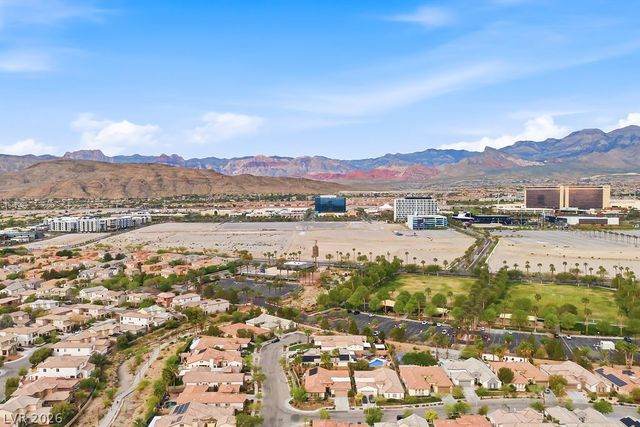 1947 Grovespring Street, Las Vegas, NV 89135