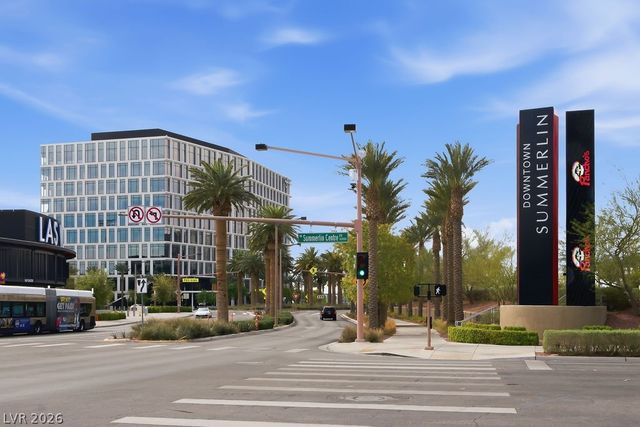 1947 Grovespring Street, Las Vegas, NV 89135