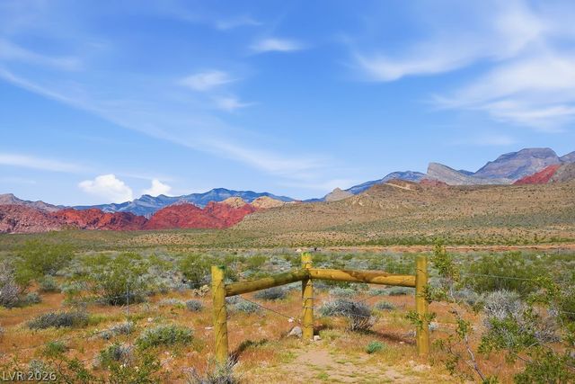 1947 Grovespring Street, Las Vegas, NV 89135