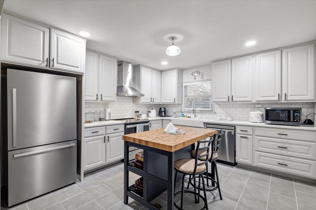 4101 Lovell Avenue, Fort Worth, TX 76107