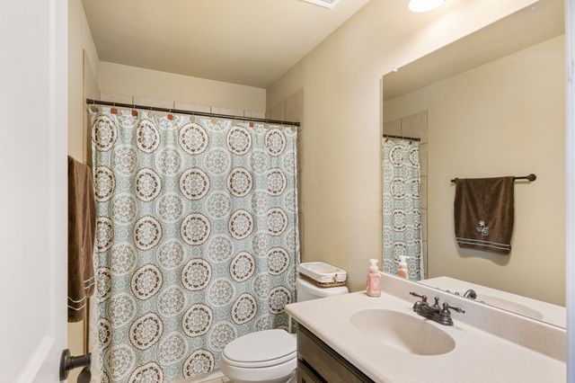 1688 Pecos Court, Burleson, TX 76028