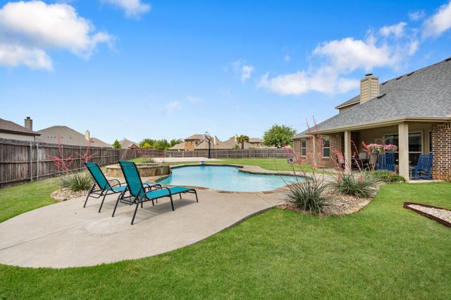 1688 Pecos Court, Burleson, TX 76028