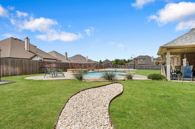 1688 Pecos Court, Burleson, TX 76028