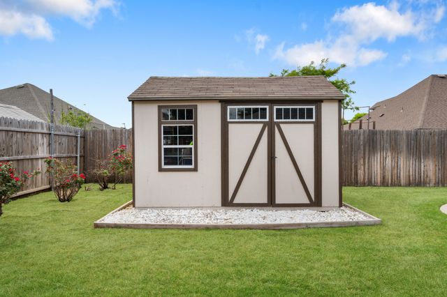 1688 Pecos Court, Burleson, TX 76028