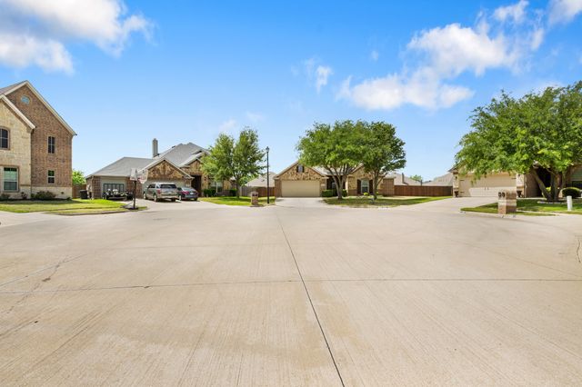 1688 Pecos Court, Burleson, TX 76028