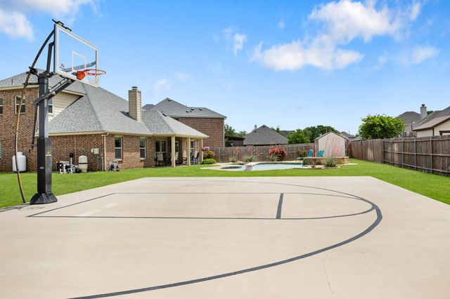 1688 Pecos Court, Burleson, TX 76028