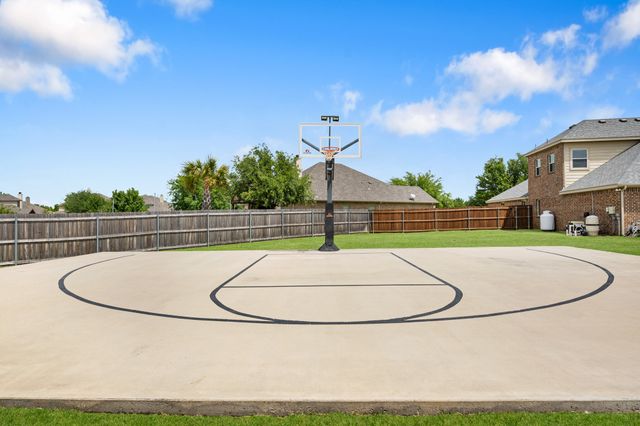 1688 Pecos Court, Burleson, TX 76028