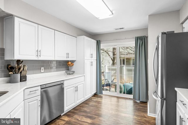 2901 YARMOUTH LN, Mount Laurel, NJ 08054